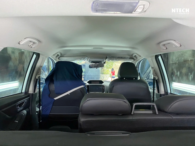 Dán phim cách nhiệt ô tô chống nắng nóng