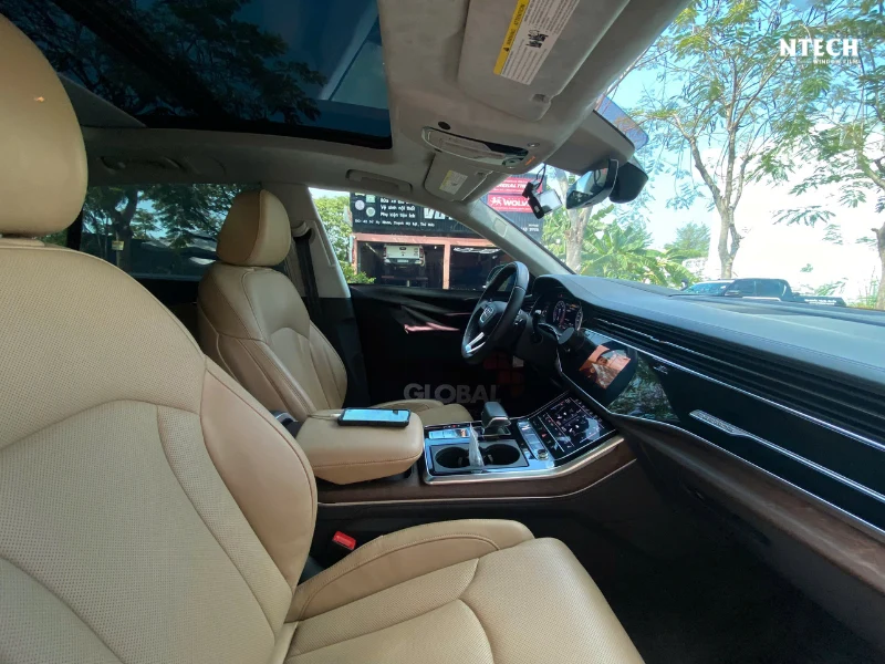 Dán phim cách nhiệt chống UV cho ô tô