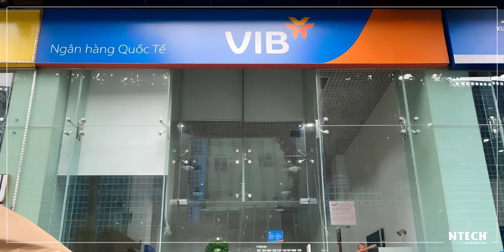 BLU 50 - Dán mặt kính tiền sảnh Ngân hàng VIB - Quận 1, TP. Hồ Chí Minh